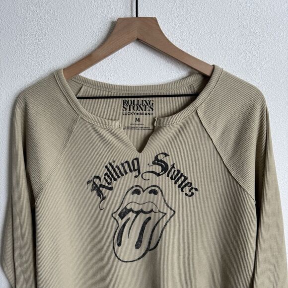 Lucky Brand Rolling Stones Top Womens Medium Brown Waffle Thermal Tongue Graphic - Picture 2 of 14